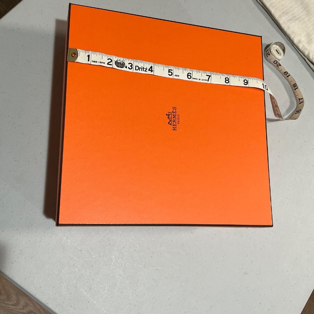 Hermes medium size box and dust bag - Picture 7 of 11